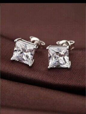 Cute Clear AAA Cubic Zirconia Crystal Stud Earings Womens Jewelry